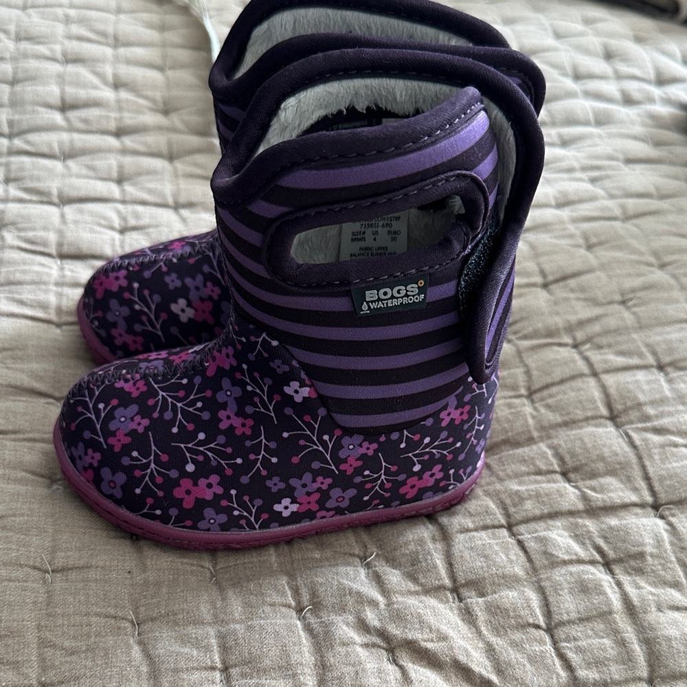 Bogs Kids Purple Floral Waterproof Boots